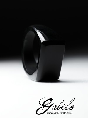 Мужское кольцо из чёрного нефрита