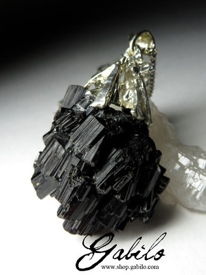 Крупный кулон с черным турмалином сросток кристаллов