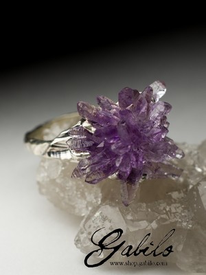Серебряное кольцо с цветком аметиста