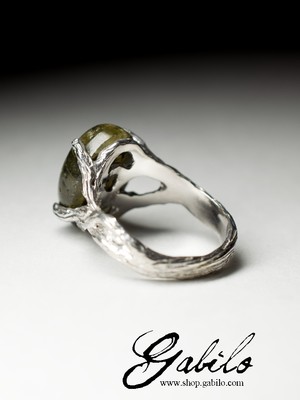 Кольцо с лабрадором в серебре