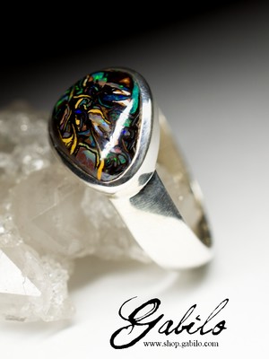 Серебряное кольцо с короит опалом
