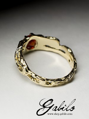 Золотое кольцо с огненным опалом