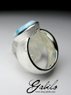 Крупное серебряное кольцо с ларимаром