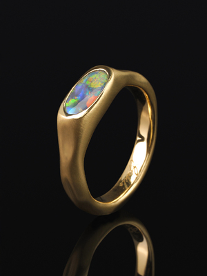 Золотое кольцо с болдер Опалом