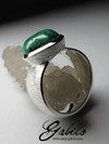 Крупное серебряное кольцо с уральским малахитом