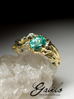 Золотое кольцо с турмалином Параиба