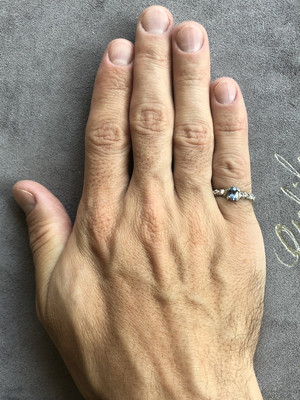 Серебряное кольцо с сапфиром с сертификатом