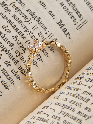 Золотое кольцо с Морганитом