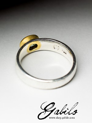 Серебряное кольцо с цаворитом