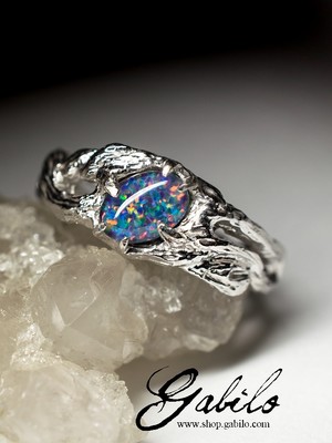 Серебряное кольцо с триплет опалом