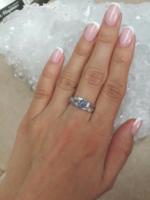 Серебряное кольцо с триплет опалом