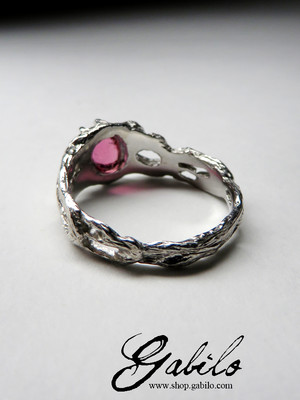 Серебряное кольцо с рубеллитом