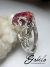 Мужское кольцо с кристаллом рубина в серебре