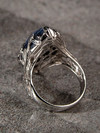 Золотое кольцо с синим сапфиром