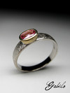 Серебряное кольцо с розовым сапфиром