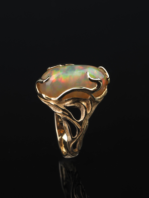 Золотое кольцо с эфиопским Опалом