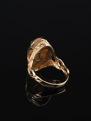 Золотое кольцо с эфиопским Опалом