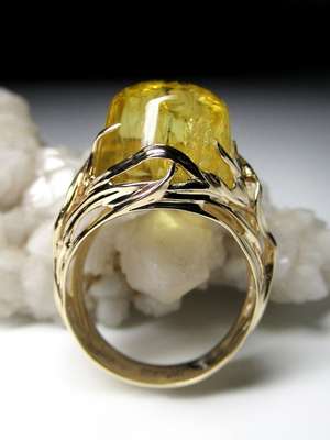 Кольцо с гелиодором в золоте