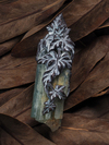 Плющ в снегу - Крупная подвеска с кристаллом Аквамарина