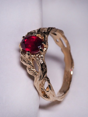 Золотое кольцо с Рубином