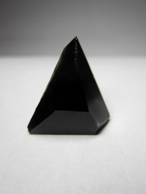 Морион в форме треугольника