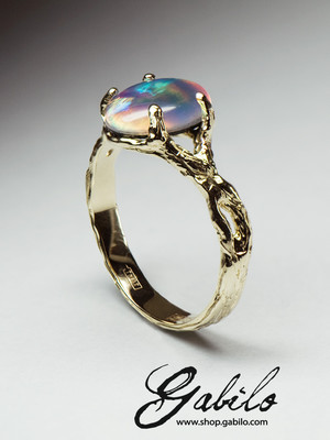 Золотое кольцо с триплет опалом