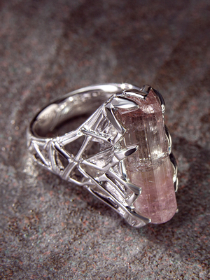 Серебряное кольцо с кристаллом турмалина