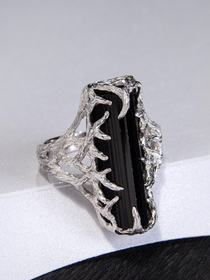 Серебряное кольцо с кристаллом чёрного турмалина