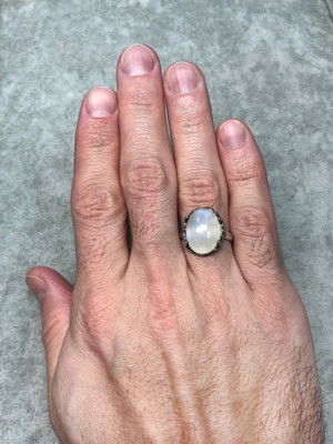 Мужское кольцо с лунным камнем адуляром