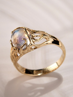 Золотое кольцо с Лунным Камнем