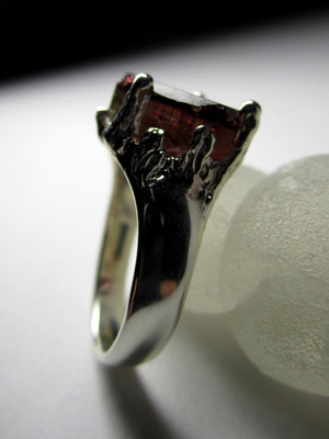 Сертифицированное кольцо с рубеллитом турмалином