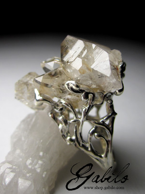 Кольцо с херкимер даймондом сросток кристаллов