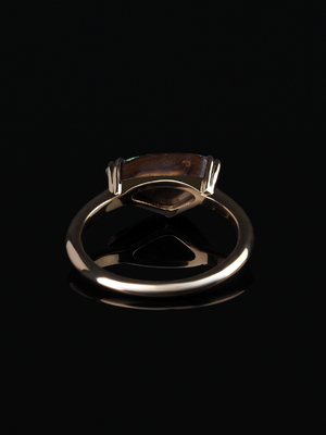 Золотое кольцо с болдер опалом