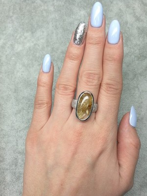 Серебряное кольцо с кварцем волосатиком