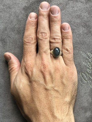 Кольцо с лунным камнем кошачий глаз