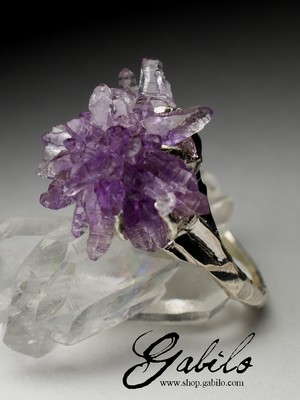 Серебряное кольцо с цветком аметиста