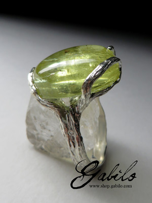 Серебряное кольцо с гелиодором