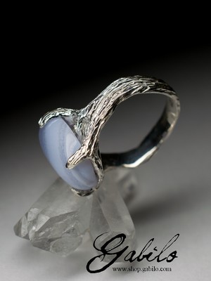 Серебряное кольцо с сапфирином