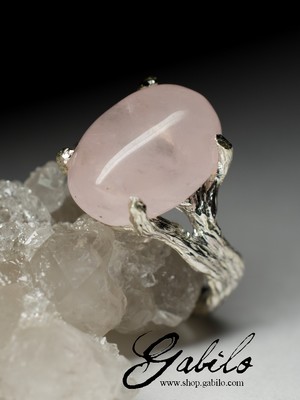 Серебряное кольцо с розовым кварцем