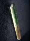 Полихромный турмалин кристалл