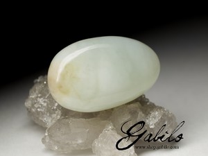 Белый нефрит камень 70.5 карат