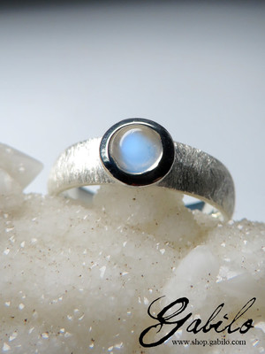 Кольцо с адуляром в серебре
