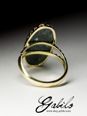 Золотое кольцо с малахитом