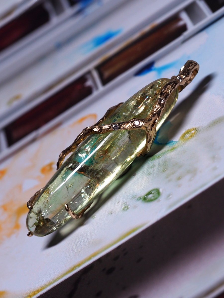 heliodor diamond gold pendant