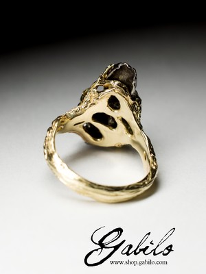 золотое кольцо с метеоритом