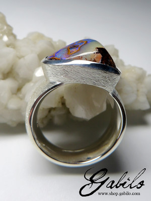 Серебряное кольцо с болдер опалом 