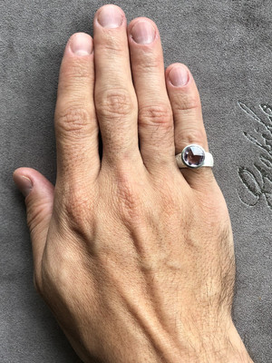 Серебряное кольцо с аметистом с сертификатом МГУ