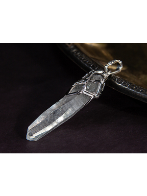 Серебряная подвеска с кристаллом Горного Хрусталя