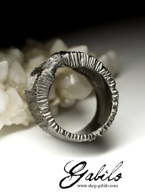 Перстень с горным хрусталем в серебре с сертификатом