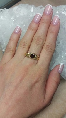 Золотое кольцо с альмандином с сертификатом МГУ